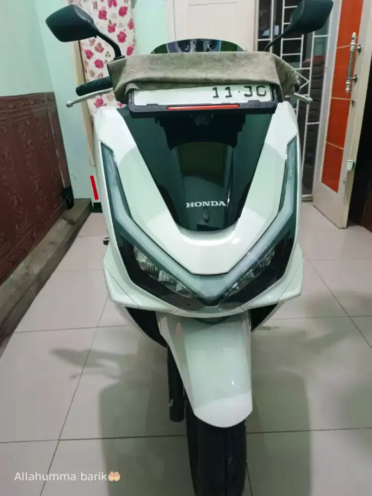 New honda pcx 160 CBS ISS putih merona  2025 akhir second like new