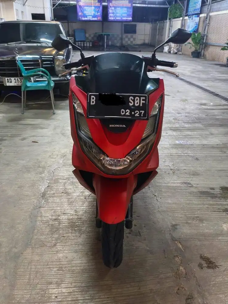 Honda pcx 2022 merah
