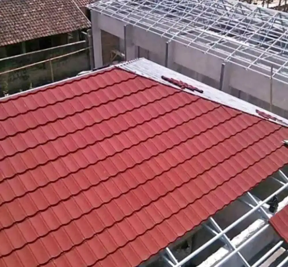 Atap rumah rangka baja ringan terpasang