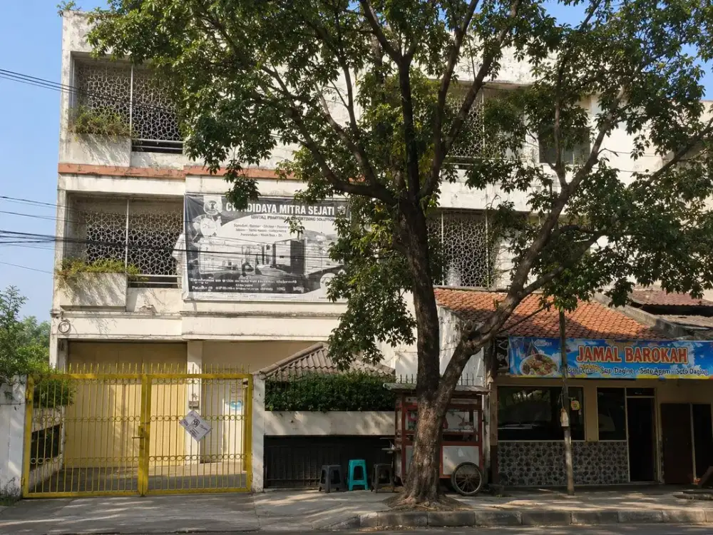 Gudang Tengah Kota Jl. Jendral Sudirman Bandung