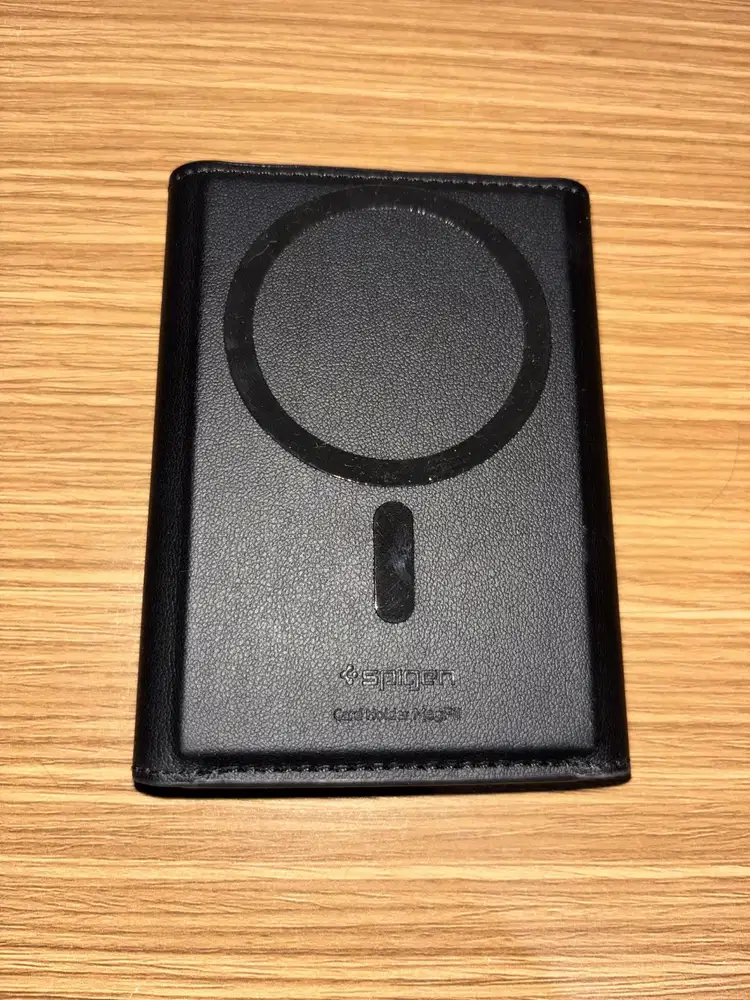 Card Holder Magnetic Spigen Valentinus MagFit Magsafe Leather Wallet