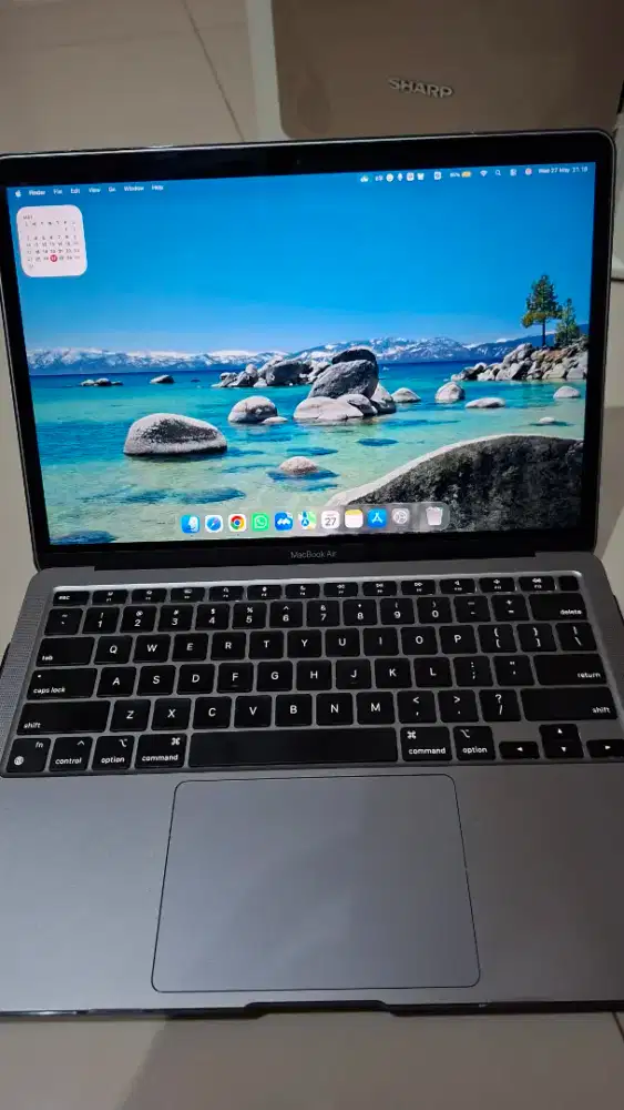 MacBook Air M1 13 Inch 8GB / 512GB Chip 8-Core CPU (Langka) Resmi iBox