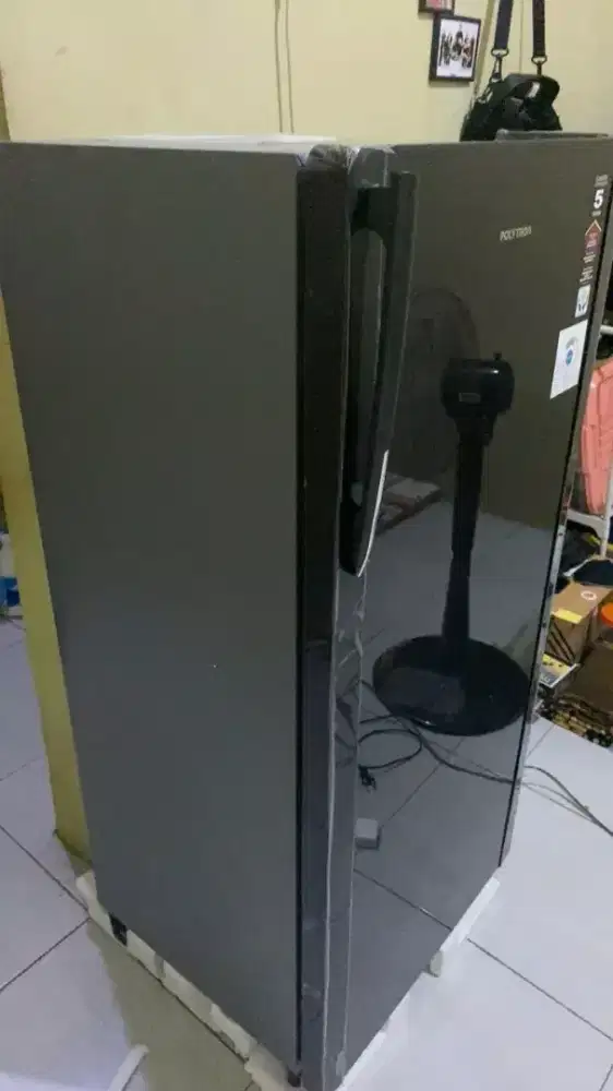 Kulkas 1pintu polytron PRA18DMY
