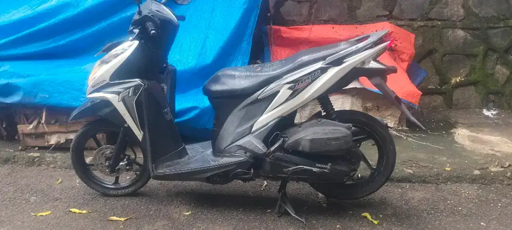 Di jual motor Honda Vario kzr