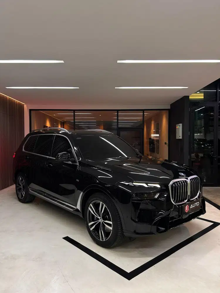 BMW X7 Xdrive40i XLine 2026 Hitam Km1rb B225GRC Nik 2024