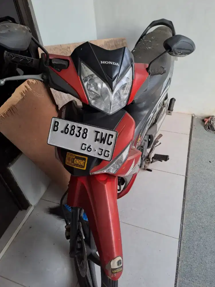 Honda Supra X 2010 manual, hitam merah