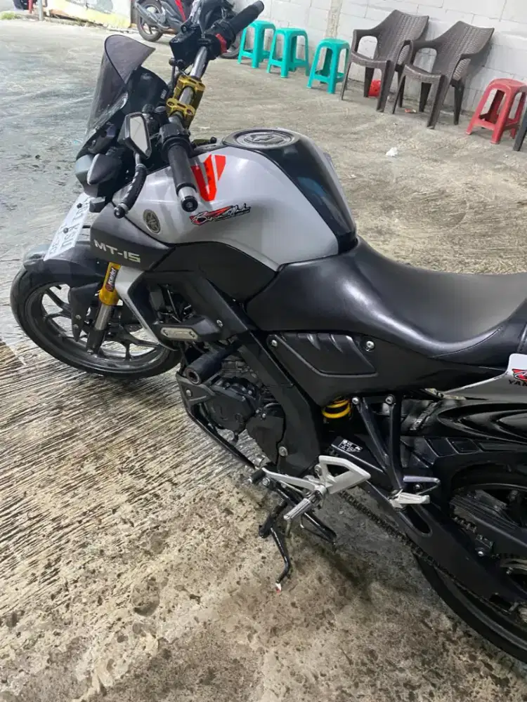 YAMAHA MT 2020 WARNA ABU ABU