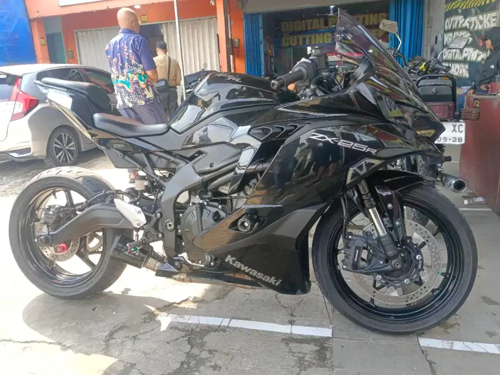 Kawasaki ninja zx25r