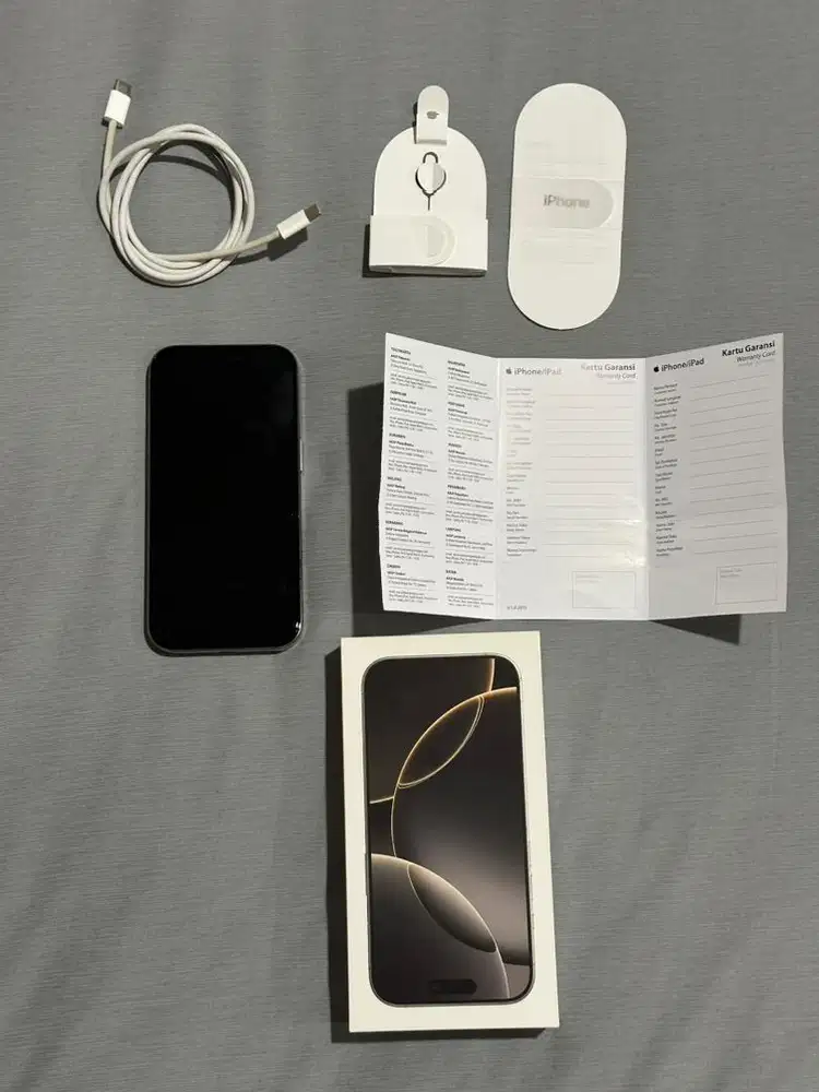 IPHONE 16PRO 512 natural titanium
