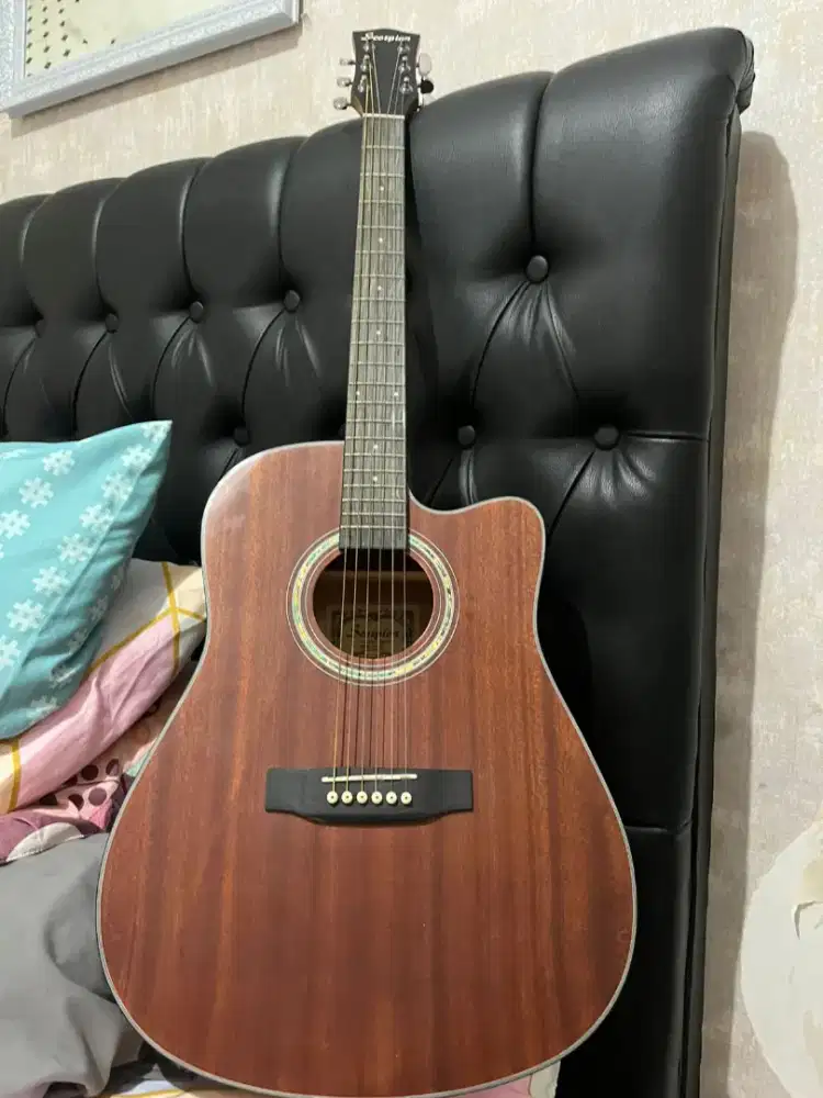 Gitar akustik / Scorpion gitar / gitar murah / bagus /