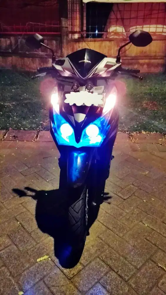 DIJUAL — HONDA VARIO 125 CBS OLD (KZR) 2012