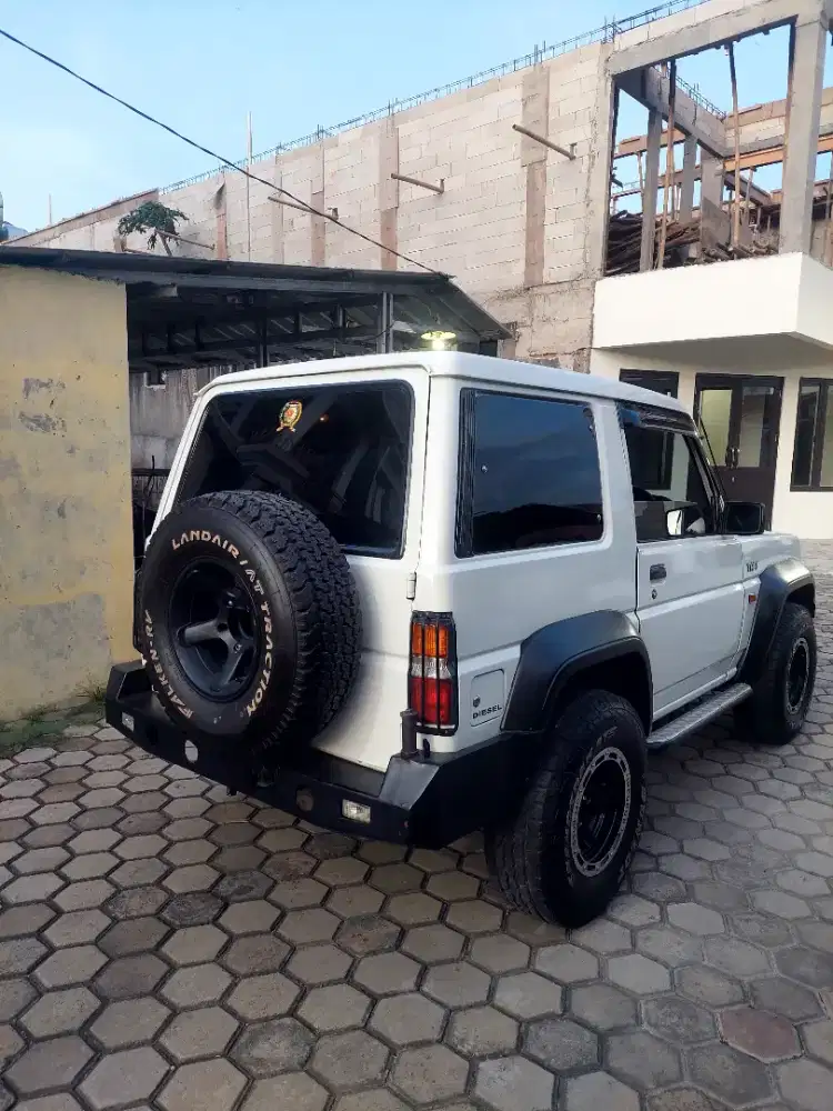 Jual cepat Taft independent 4x4 tahun 1997
