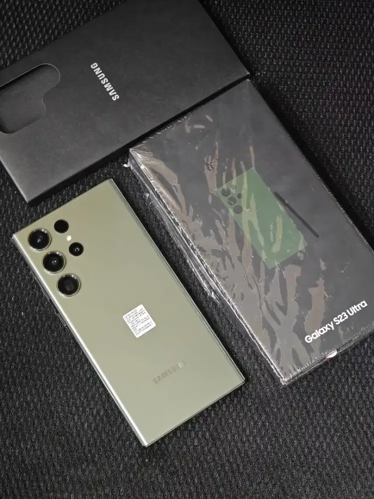Samsung S23 Ultra 12/257 Like new