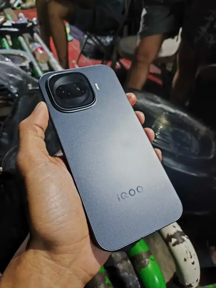 IQOO 15 R 12/256