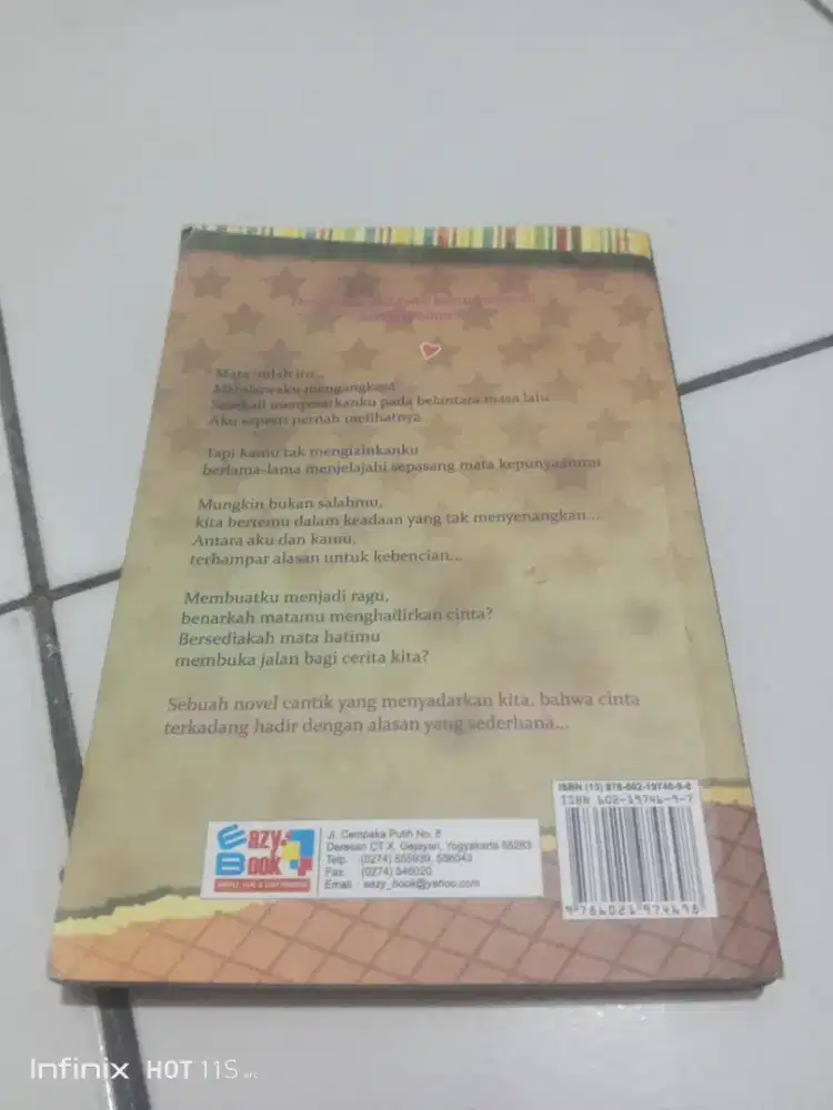 Buku novel something in your eyes