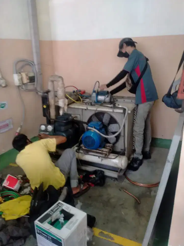 Service Showcas Frezeer Kulkas under counter chiller Ac Mesin cuci