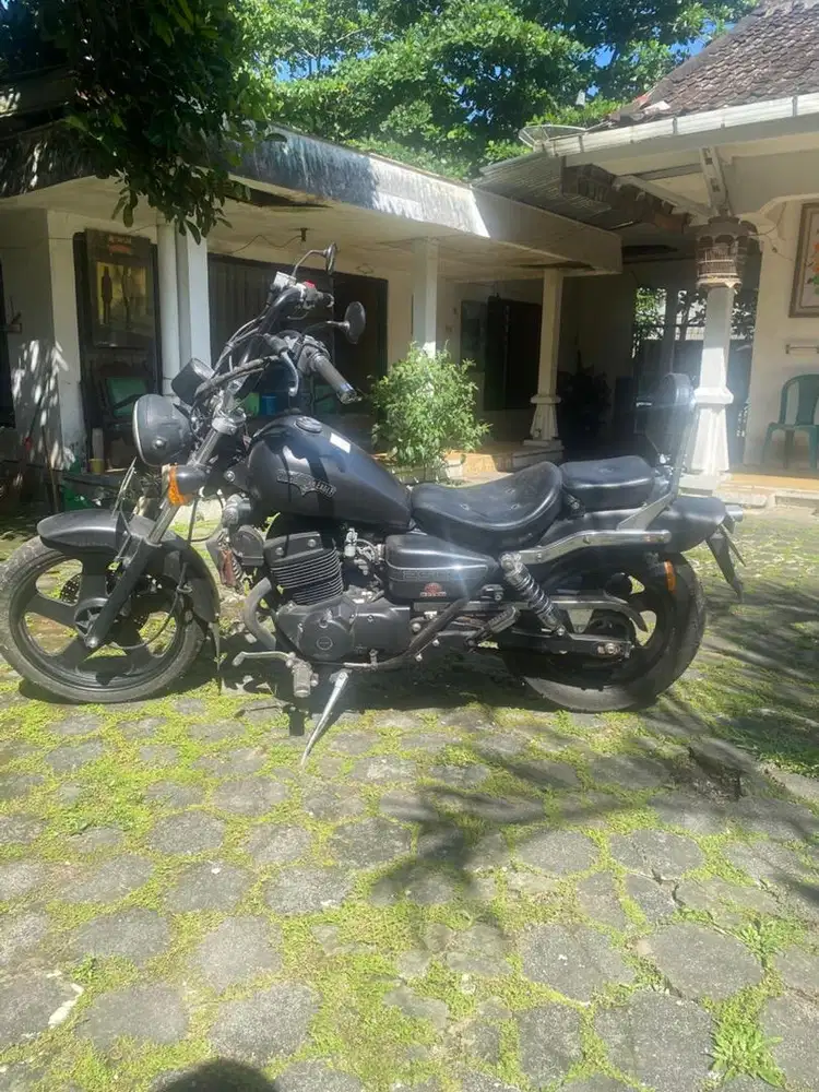 Dijual Cepat Motor Benelli Patagonian Eagle 250cc
