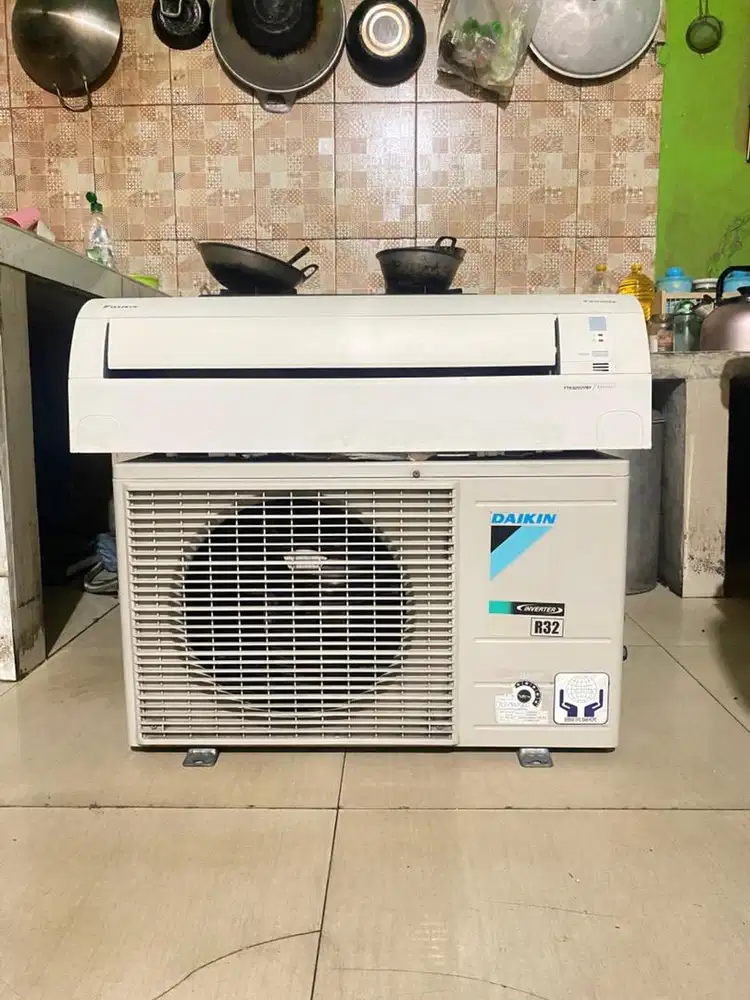 AC Daikin Inverter Thailand 1pk