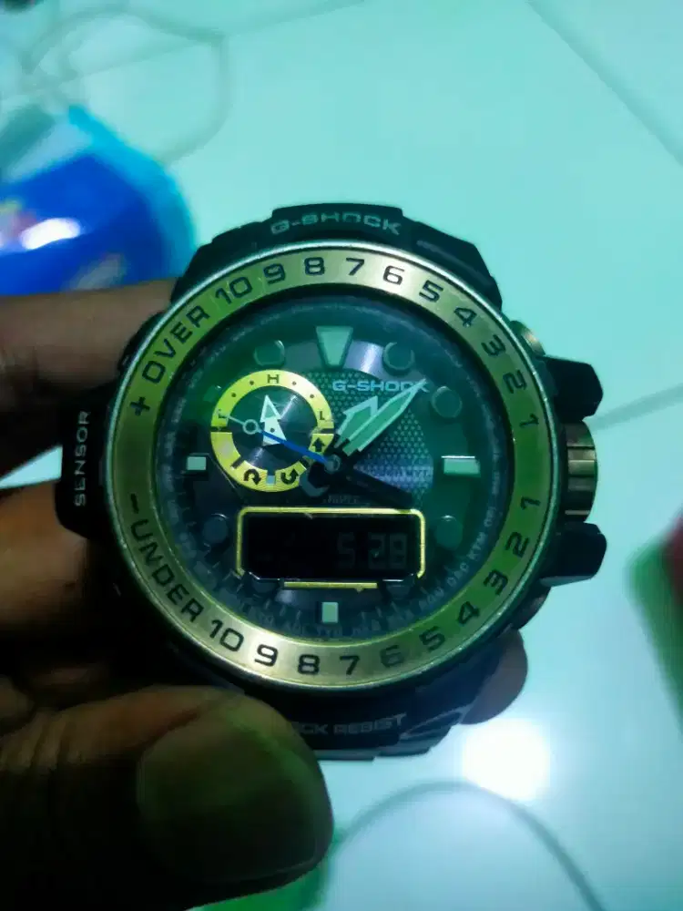 Jam tangan pribadi (cod area semarang)