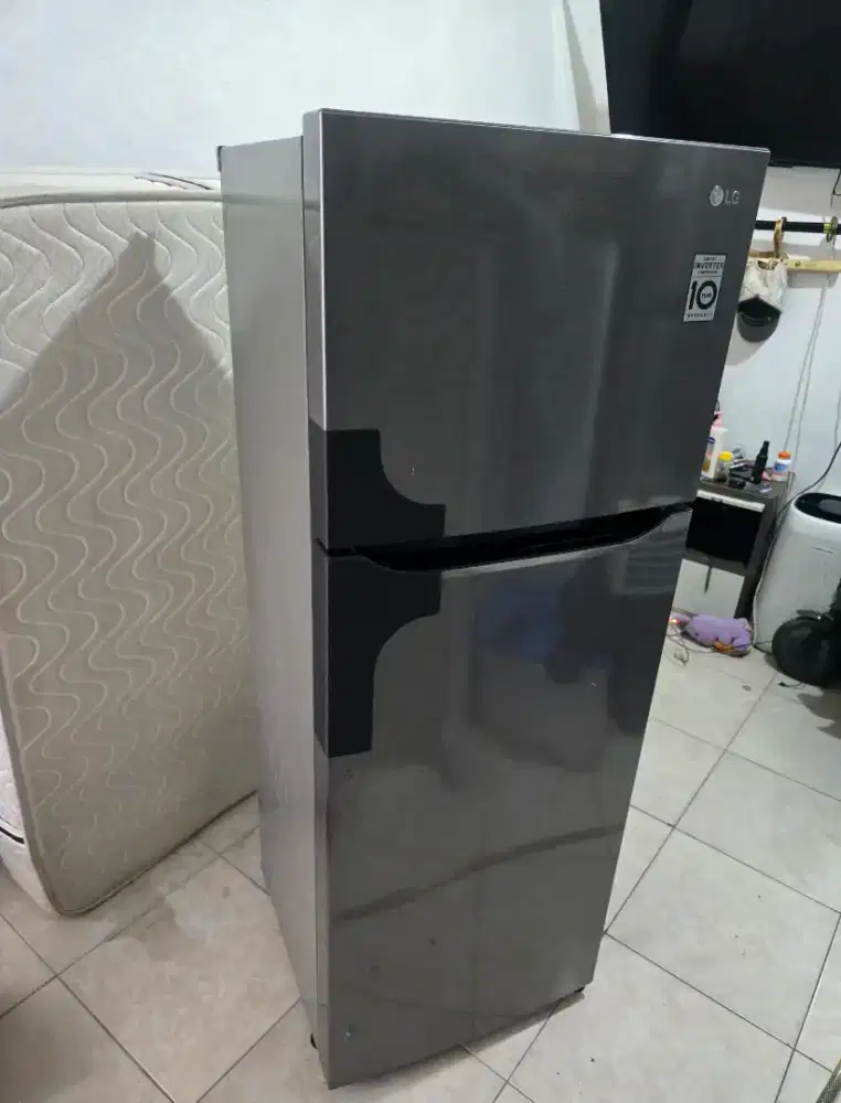 kulkas 2 pintu LG inverter