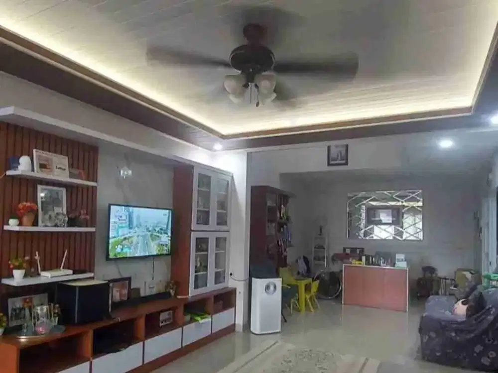 Rumah East terrace metland cyber puri