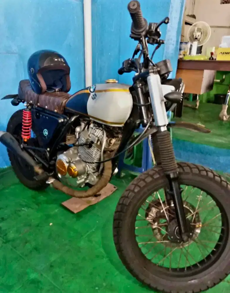 Suzuki thunder model Custom