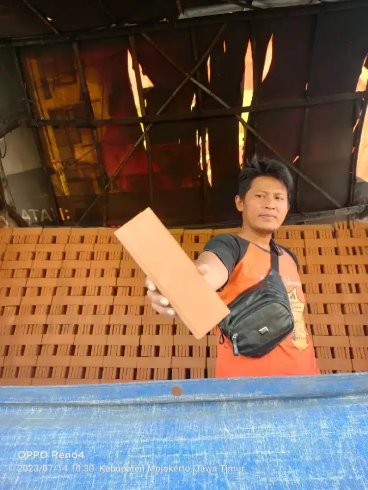 juaL bata tempel expose bafel dr mojosari