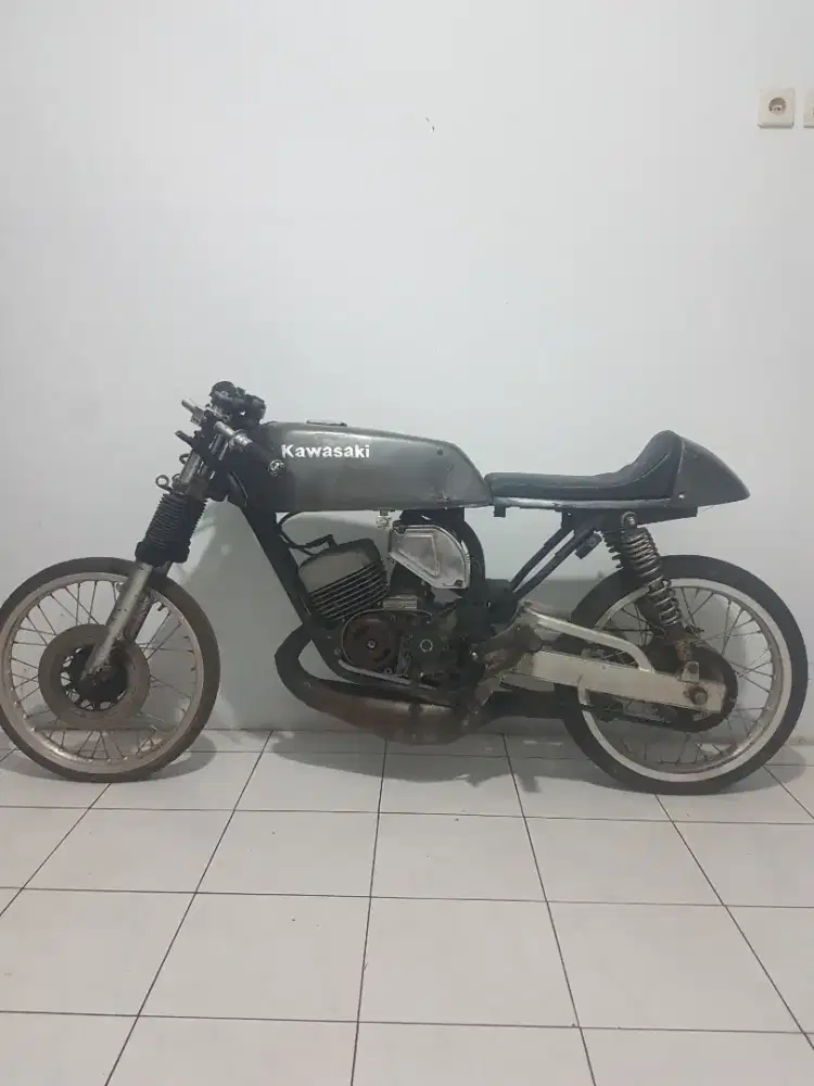 Motor custom cafe racer kawasaki Gto
