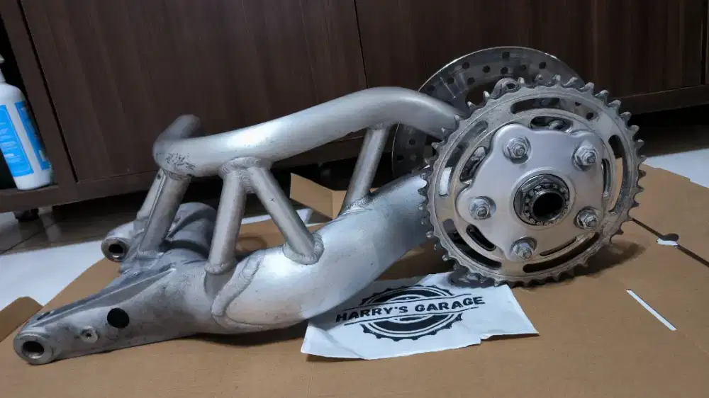 Limbah Moge Single Swingarm Ducati Monster S4R