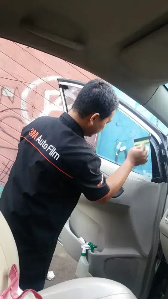 Specialist kaca film mobil & gedung srby