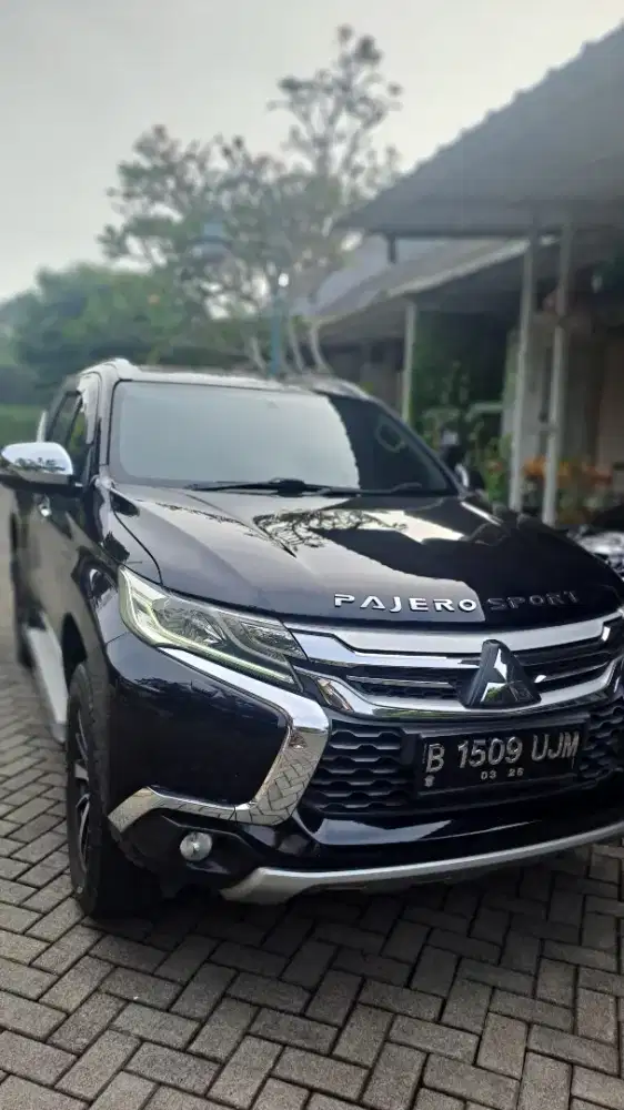 OVER KREDIT / JUAL Pajero sport 2.4 Dakar