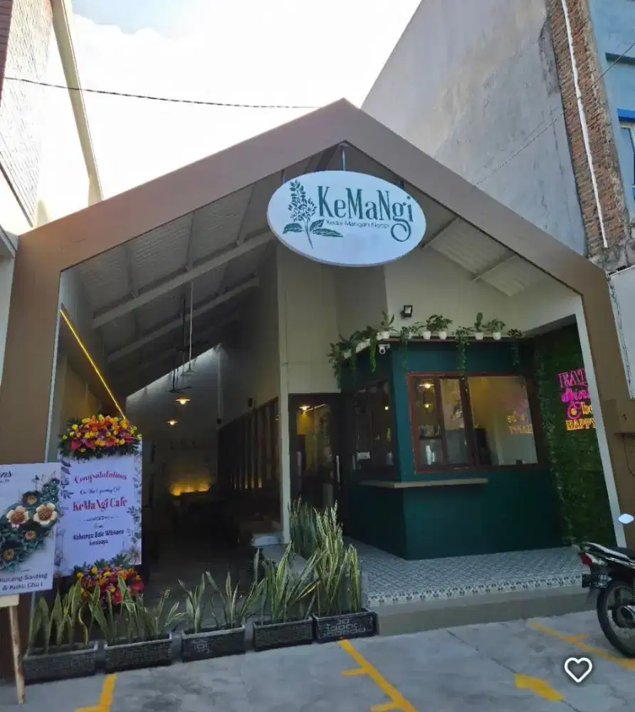 Lowongan Barista dan Kitchen untuk Kafe di Rungkut