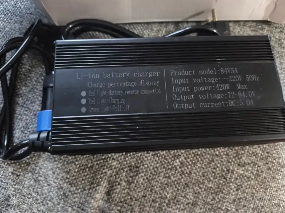 Charger Molis Fox R atau Gesits M23