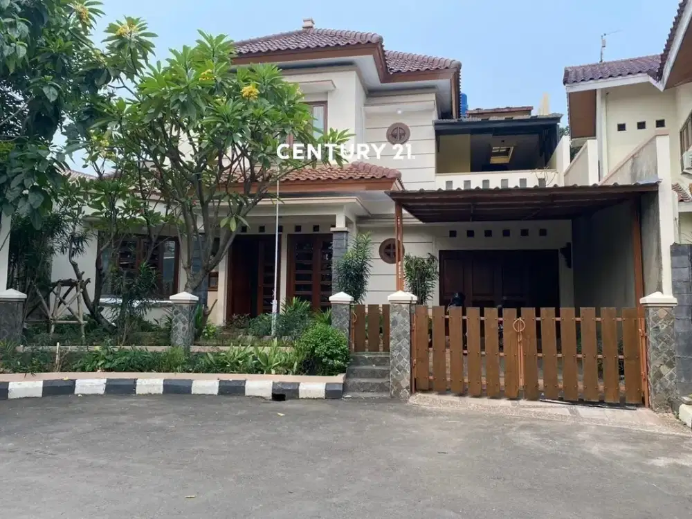 Rumah 2 Lantai Ada Swimming Pool Di Sektor 7 Bintaro IW 18046