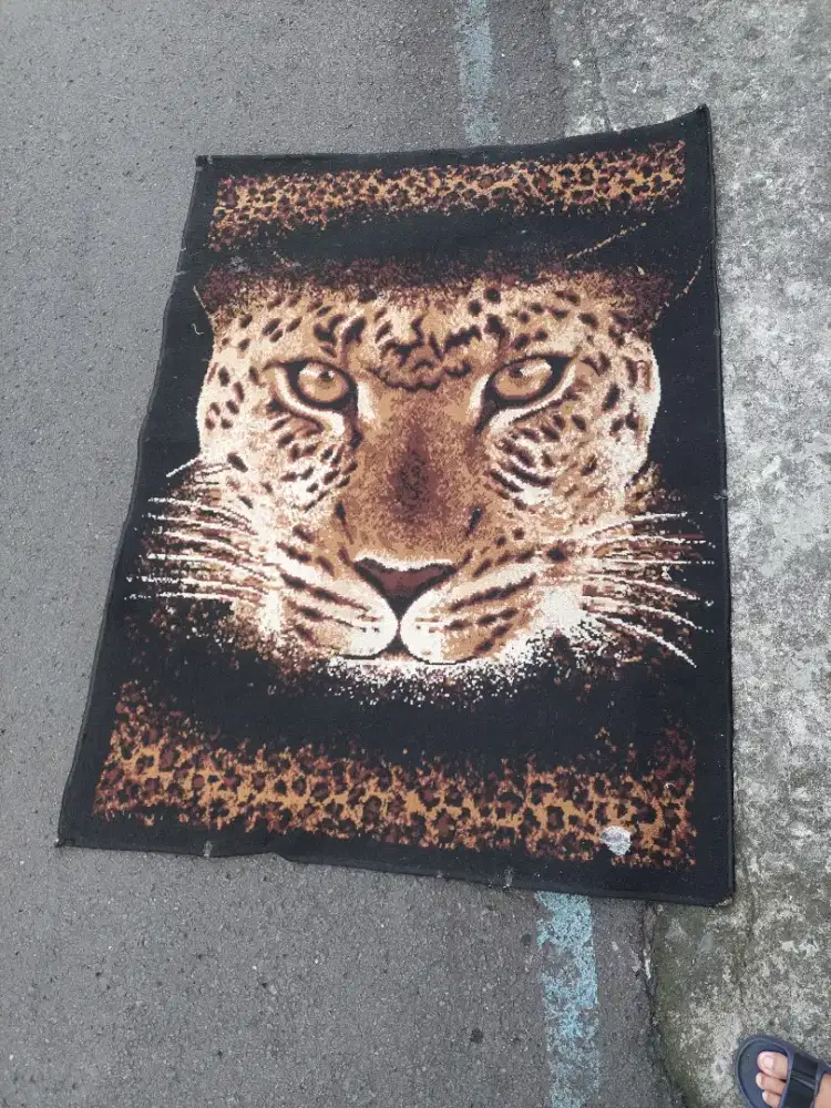 Karpet Motif Macan