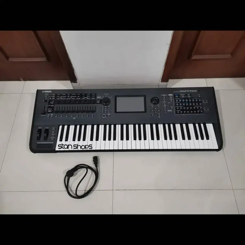 Yamaha Montage 6 61 Key Synth Synthesizer / Korg Roland Kronos Fantom