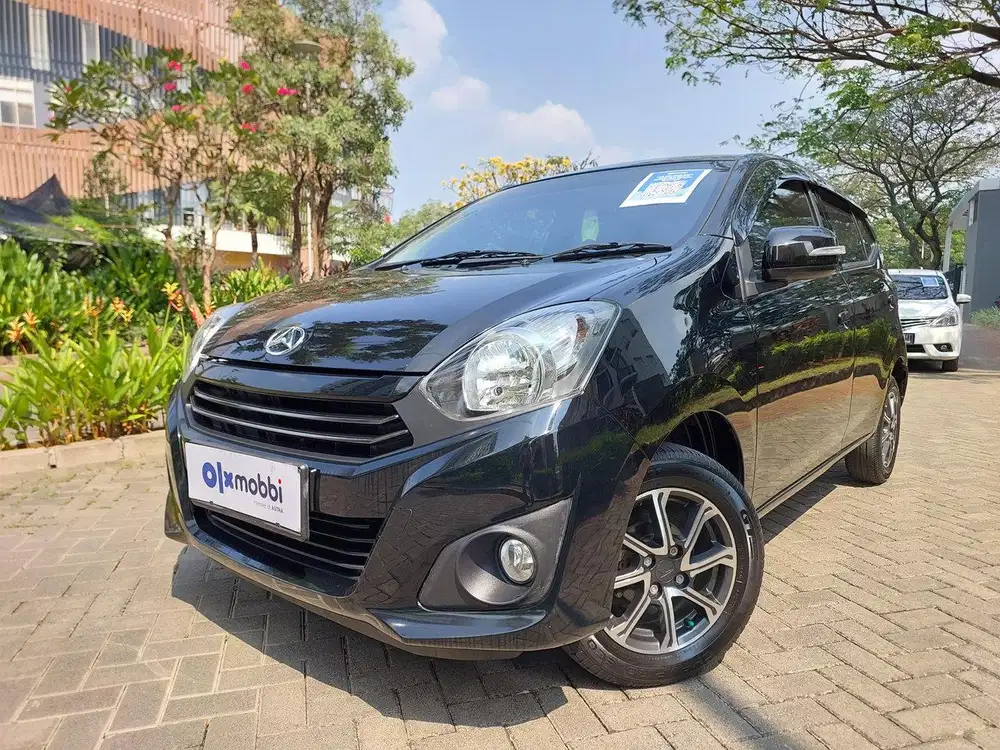TDP 1 JUTA Daihatsu Ayla 1.0 X Bensin-MT 2022 Hitam CVOZB