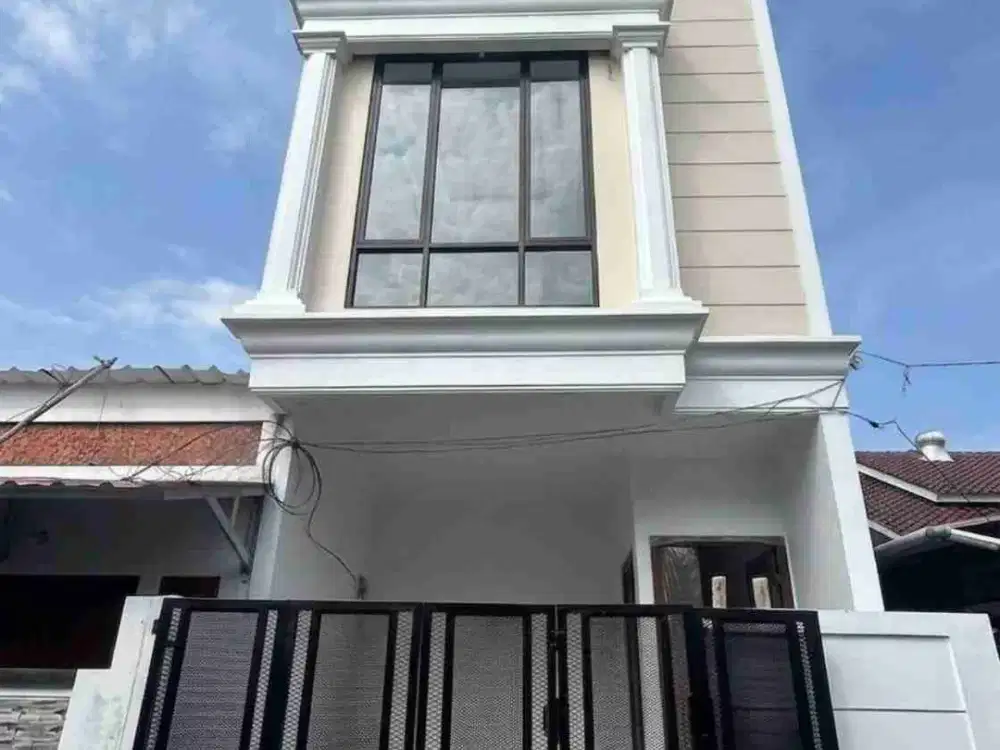 DIJUAL RUMAH 3 LANTAI DI GANDARIA SELATAN DEKAT MRT H. NAWI