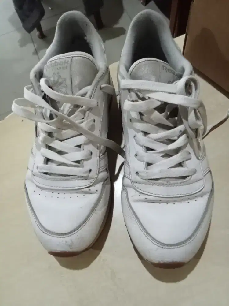 Sepatu merk rebox no 37/38
