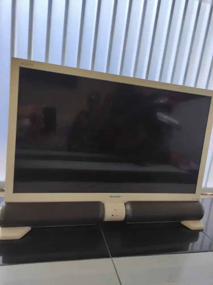 TV 32 INCH SHARP AQUOS