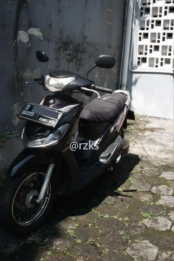 Yamaha Mio Smile 2010 Orisinil SS LENGKAP MULUS TERAWAT