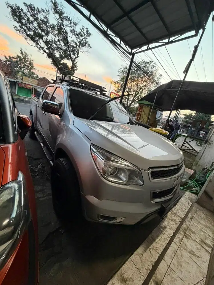 Chevrolet COLORADO LTZ 2.5 Diesel MT 2012
