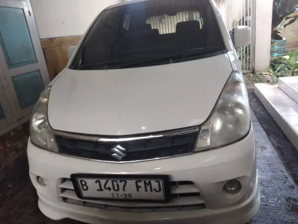 Dijual: Suzuki Karimun Estillo 2012 M/T – Putih