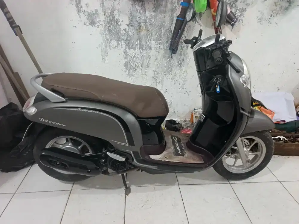 Jual beli scoopy th 2017 samping kompelik Andika hairi motor bjm