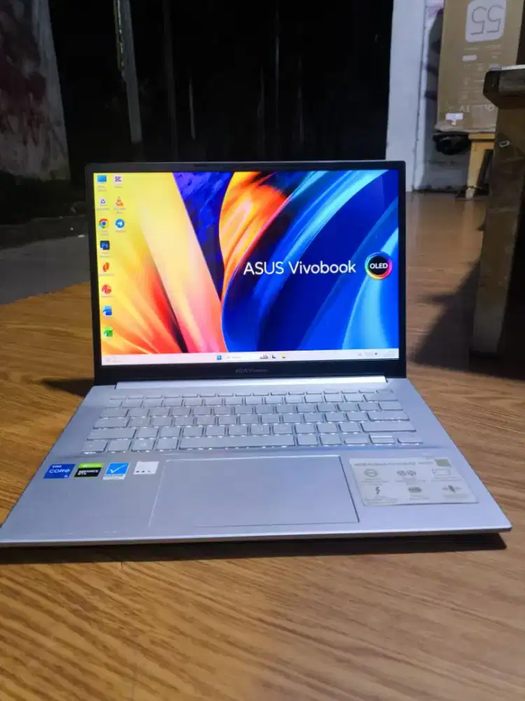 ASUS VIVOBOOK 14 OLED GEN 11 SSD 512GB VGA NVIDIA GTX VRAM 4GB