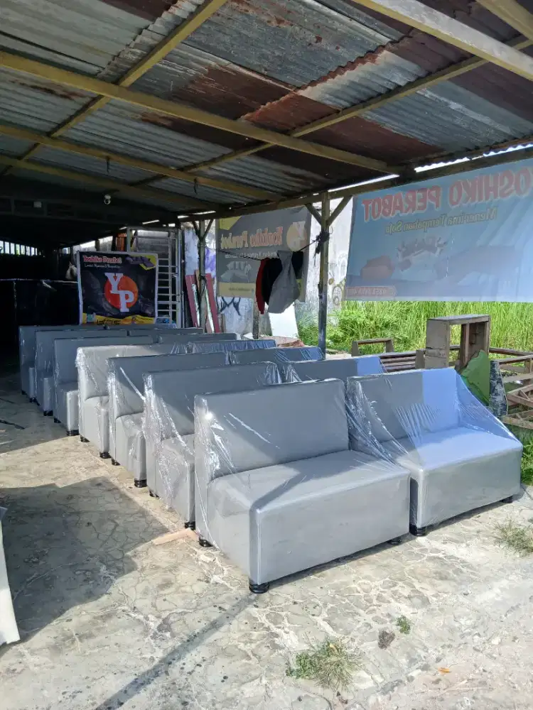 Sofa cafe rental PS barbershop