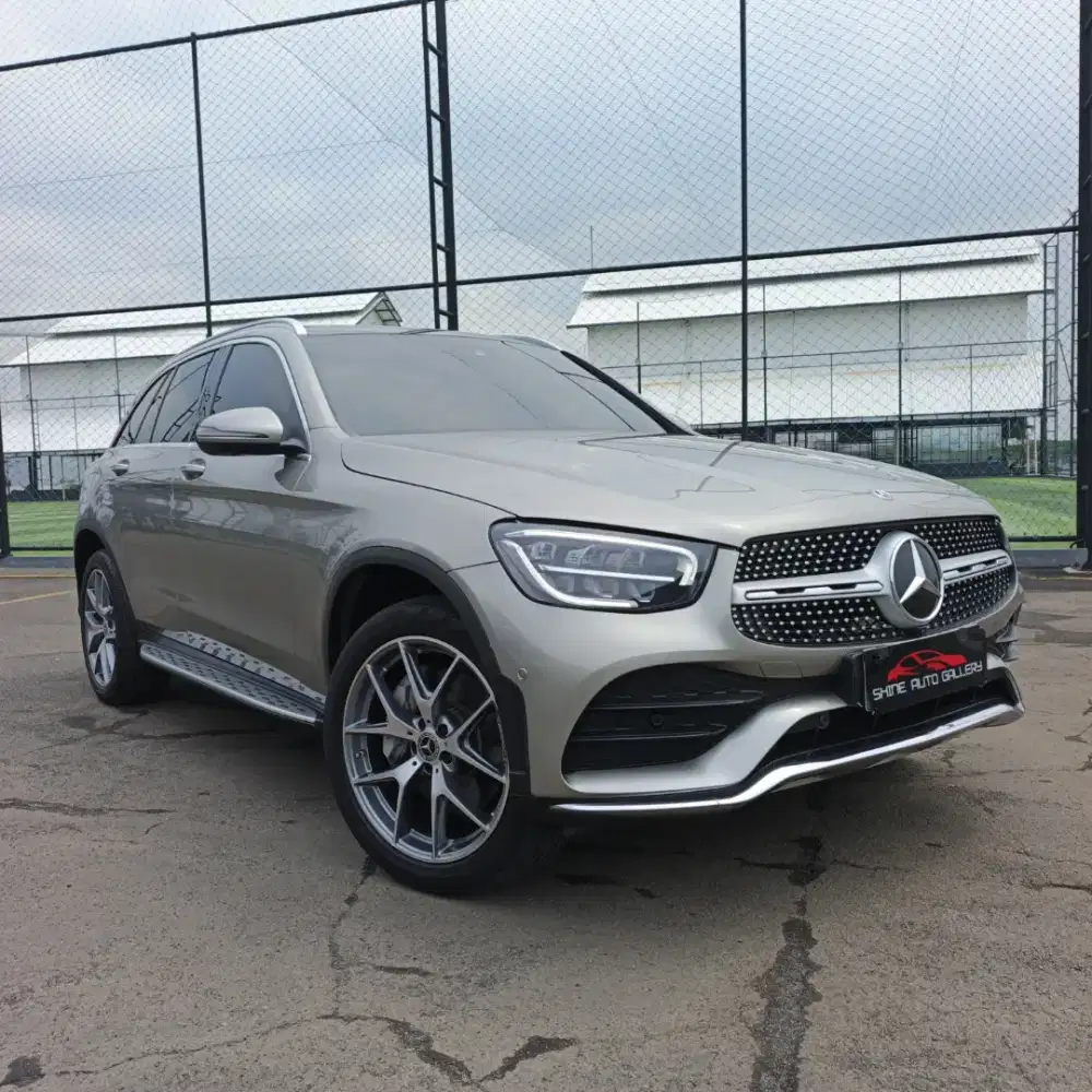 Low KM ! Mercedes GLC200 AMG 2020