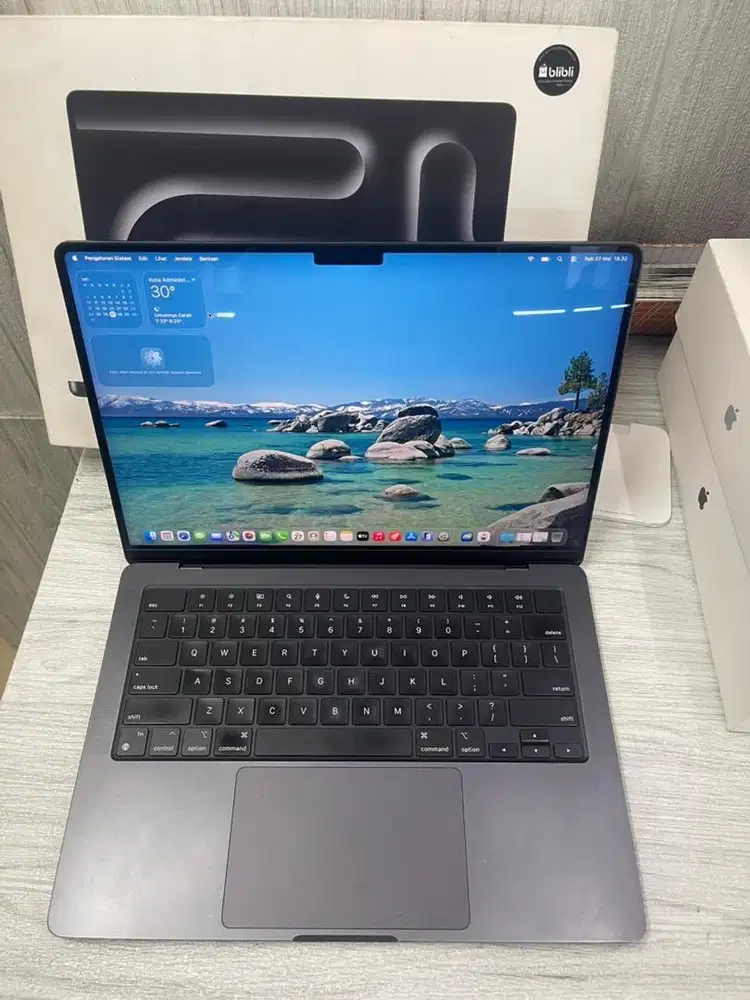 APPLE MACBOOK PRO M3 PRO (2023) 14 18GB/1TB bekas garansi resmi