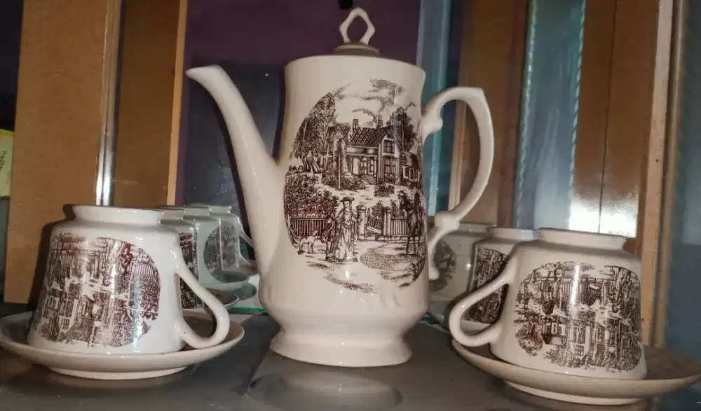 Set Teko dan Gelas Cantik