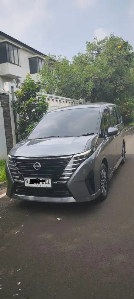 Nissan Serena ePower 2024